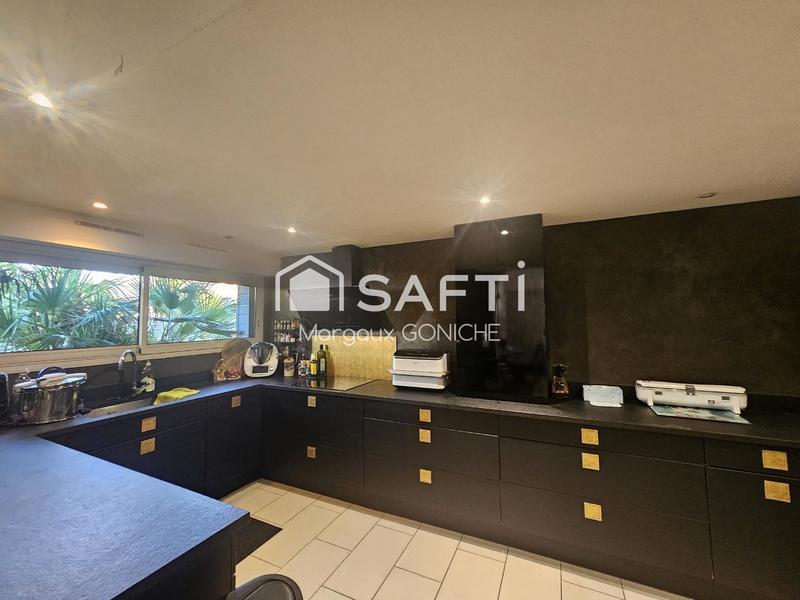 Maison - 130 m² - 6 pièces