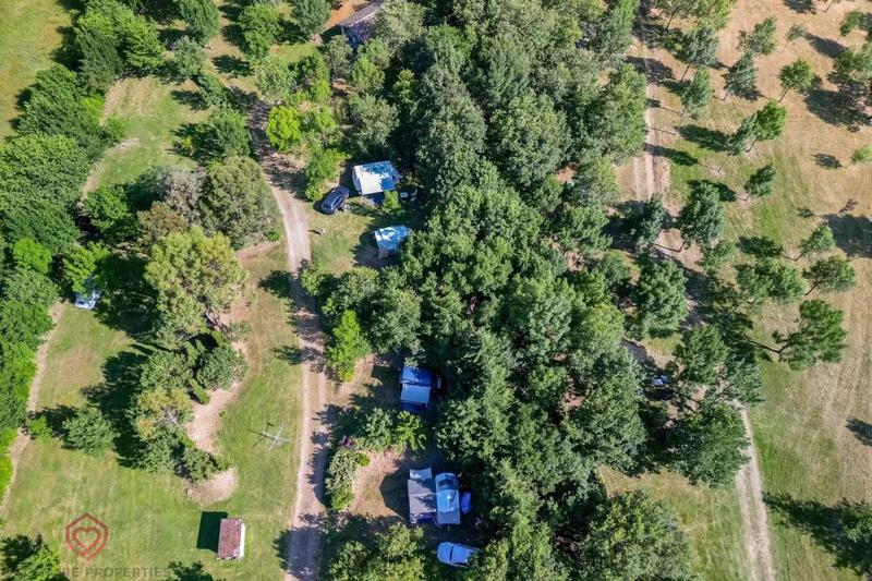 Propriété - 430 m² - 15 pièces