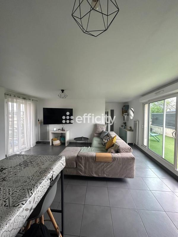 Appartement - 80 m² - 4 pièces