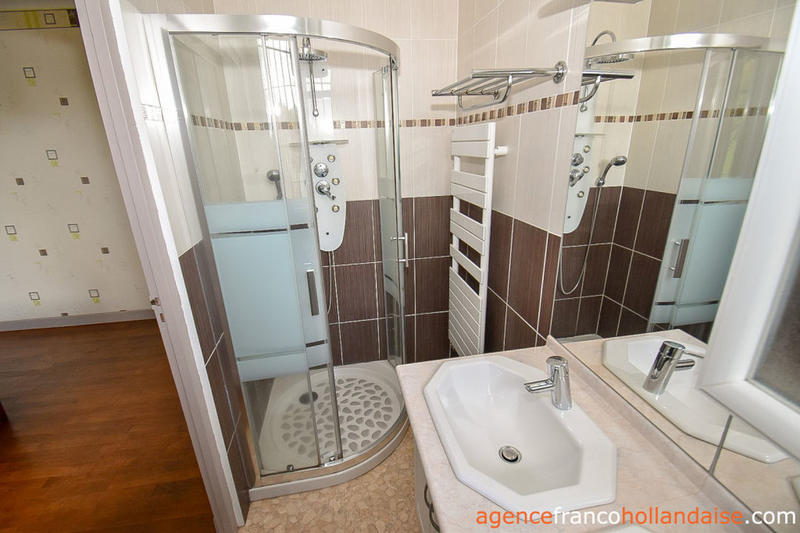 Maison - 136 m² - 6 pièces