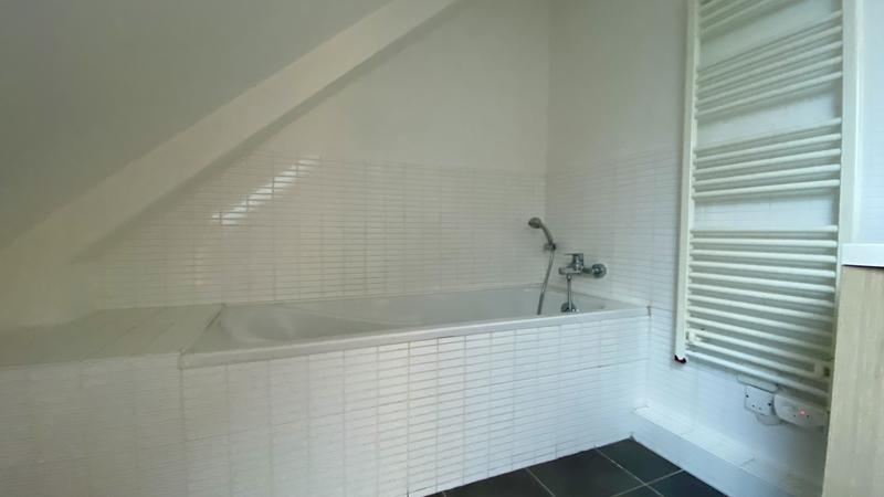 Maison - 92 m² - 6 pièces