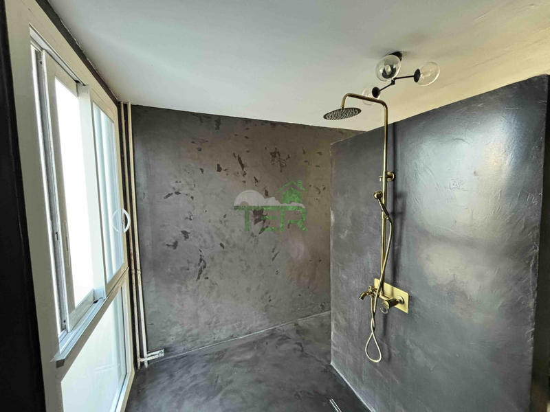 Appartement - 80 m² - 3 pièces