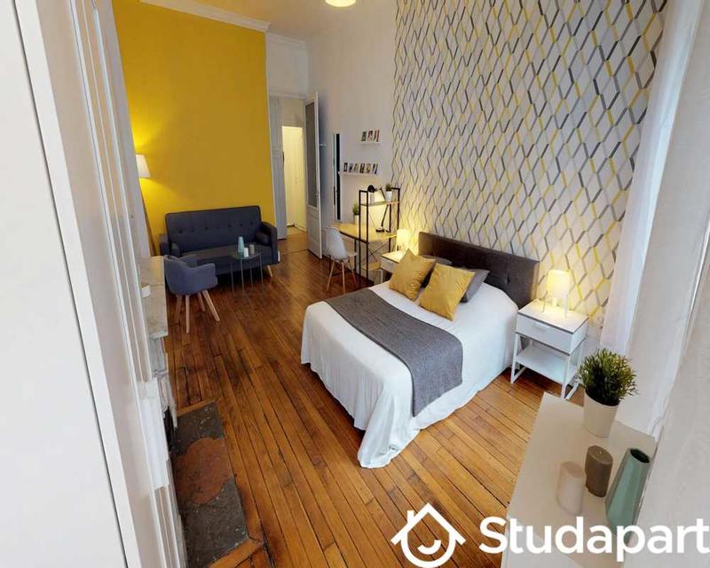 Chambre - 80 m² - 1 pièce