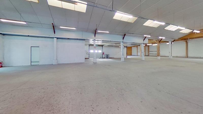 Bureau - 1 560 m² - 18 pièces