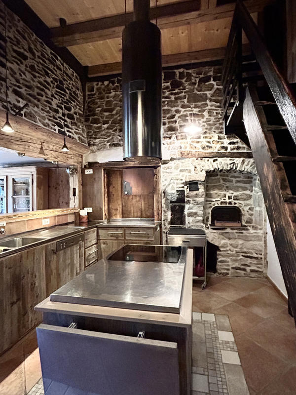 Maison - 265 m² - 12 pièces