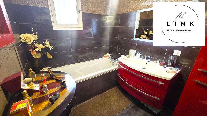 Maison - 141 m² - 7 pièces