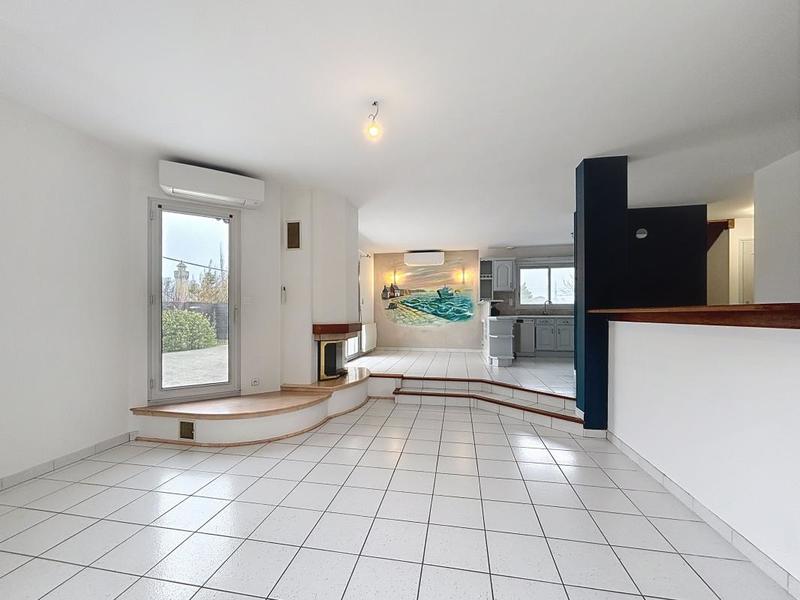 Maison - 111 m² - 6 pièces