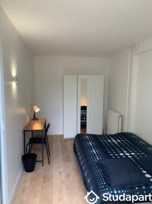 Chambre - 9 m² - 1 pièce