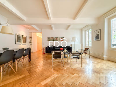 Appartement - 140 m² - 5 pièces