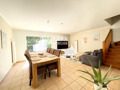 Maison - 92 m² - 4 pièces