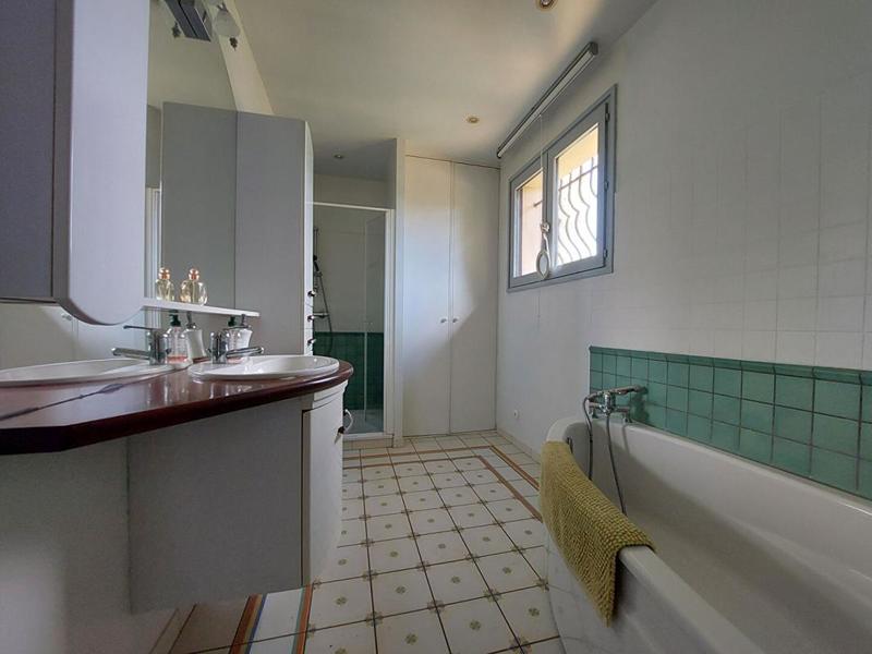 Maison - 187 m² - 7 pièces