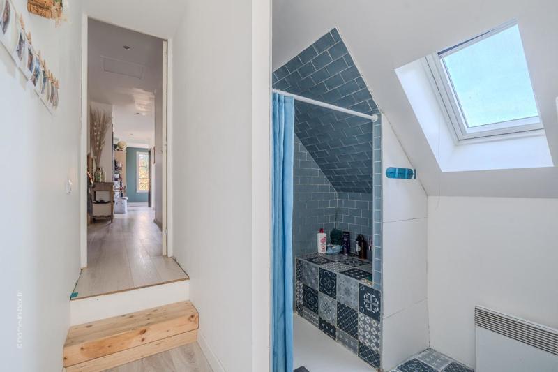 Maison - 170 m² - 8 pièces