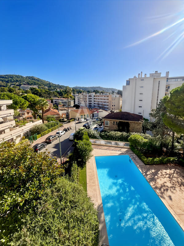 Appartement - 91 m² - 4 pièces