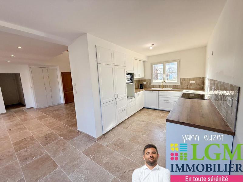 Maison - 159 m² - 7 pièces