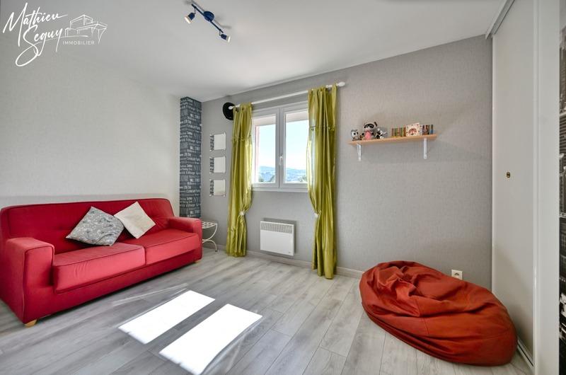 Maison - 200 m² - 6 pièces