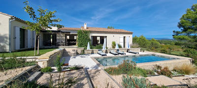 Maison - 185 m² - 5 pièces