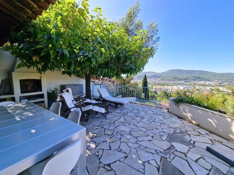 Maison - 145 m² - 6 pièces