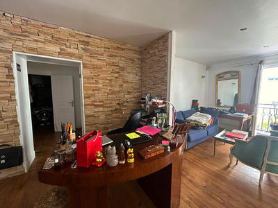 Appartement - 90 m² - 2 pièces