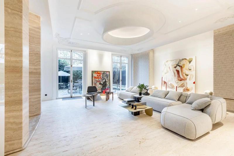 Appartement - 260 m² - 6 pièces