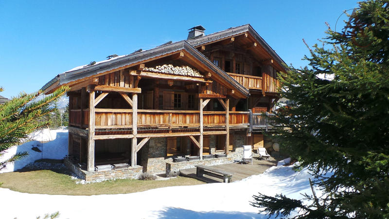 Châlet - 391 m² - 8 pièces