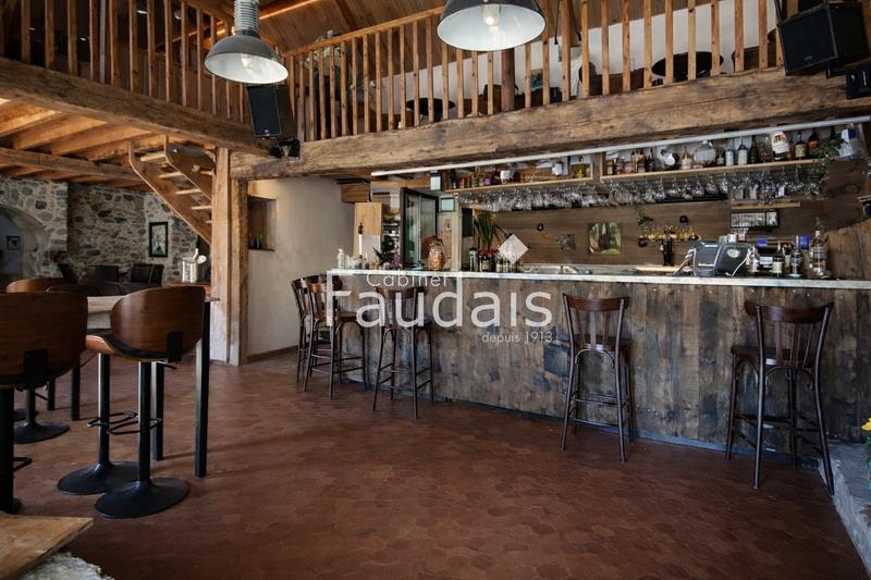 Local commercial - 545 m²