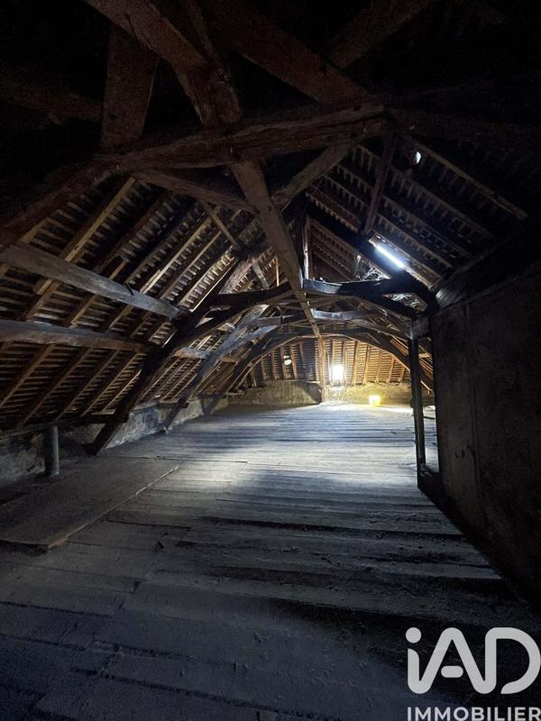 Maison - 182 m² - 10 pièces