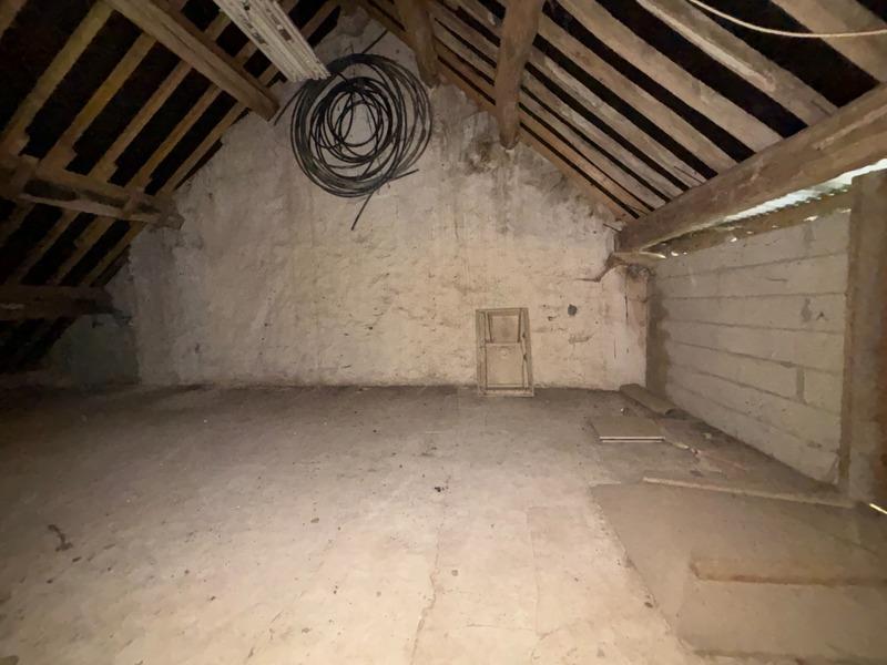 Grange - 200 m² - 3 pièces