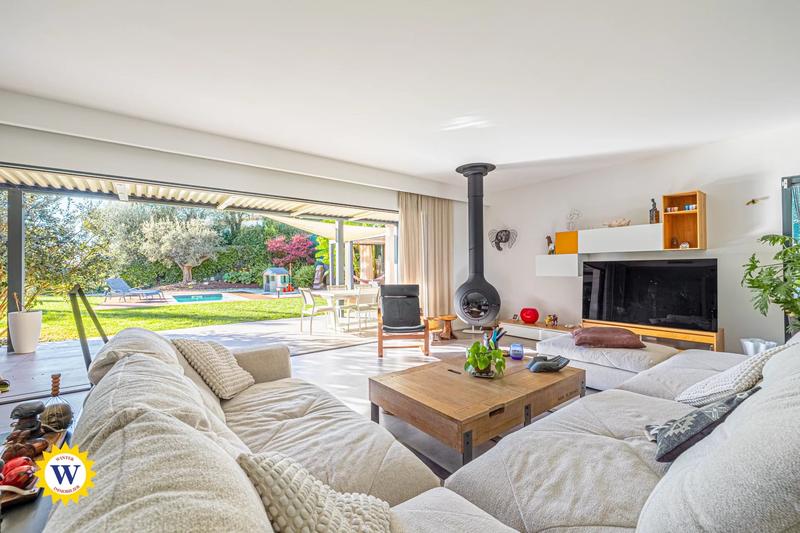 Maison - 194 m² - 5 pièces