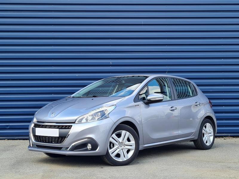 Peugeot 208 Puretech 82 Ch Signature