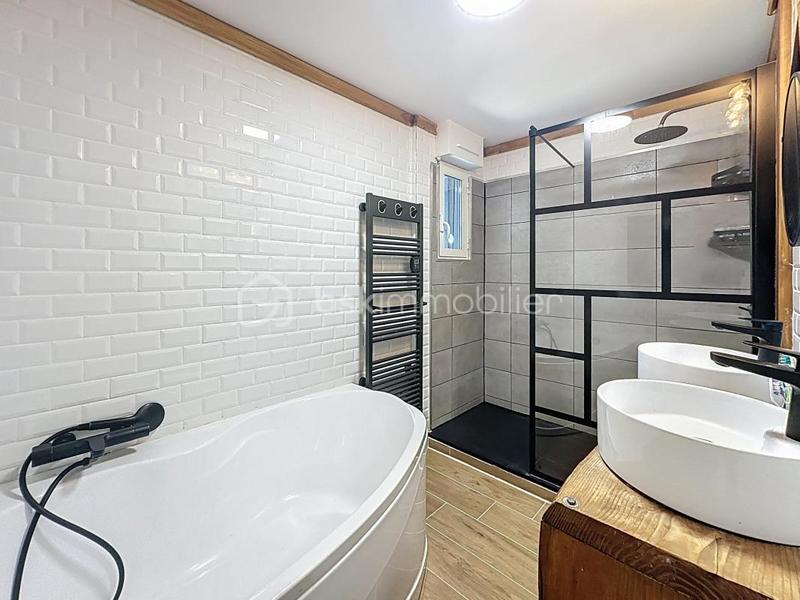 Maison d'architecte - 137 m² - 5 pièces