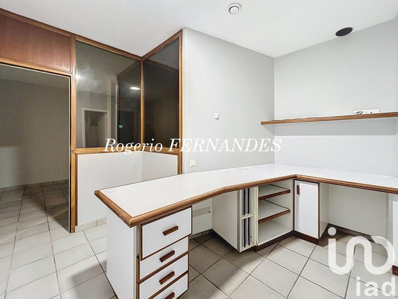 Appartement - 93 m² - 8 pièces