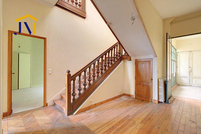 Appartement - 192 m² - 5 pièces