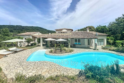 Villa - 197 m² - 6 pièces