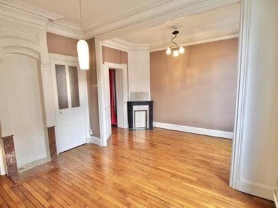 Appartement - 92 m² - 5 pièces