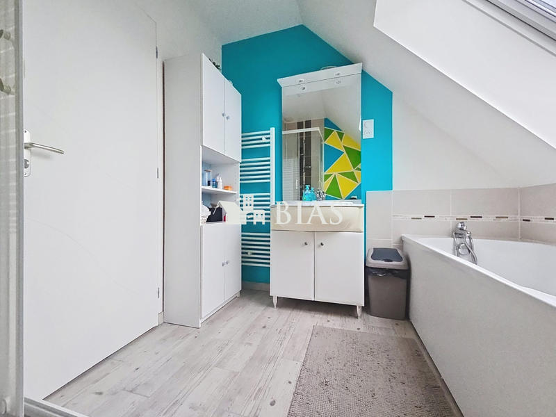 Maison - 100 m² - 5 pièces