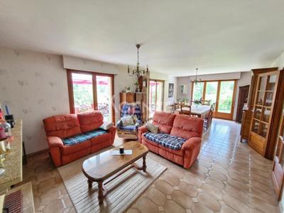 Maison - 160 m² - 6 pièces