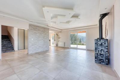 Appartement - 130 m² - 5 pièces