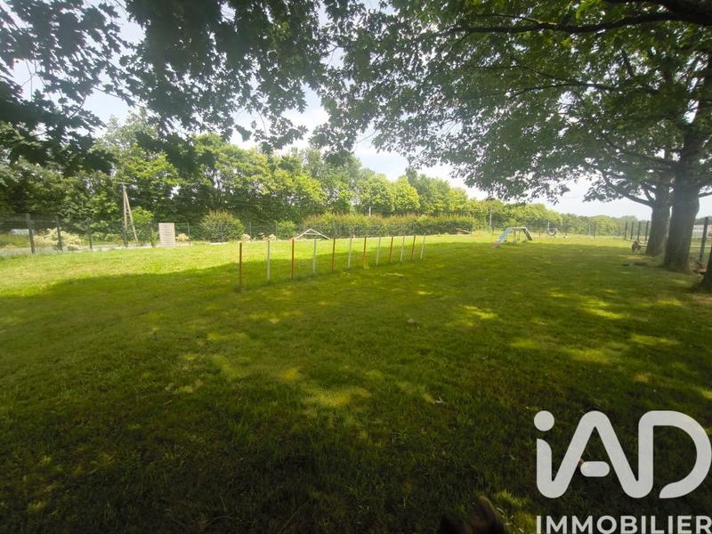 Maison - 237 m² - 9 pièces