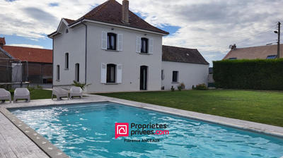 Maison - 240 m² - 7 pièces