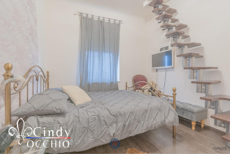 Appartement - 77 m² - 3 pièces