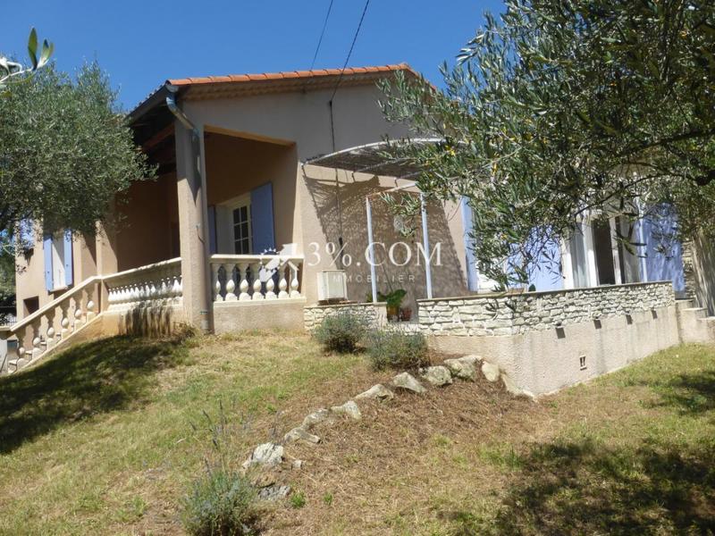 Propriété - 138 m² - 6 pièces