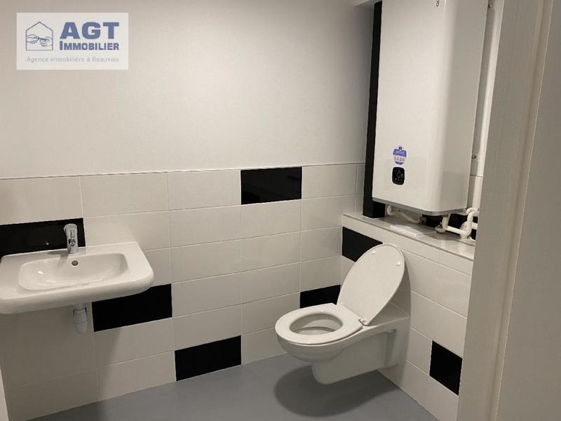 Local commercial - 75 m² - 2 pièces