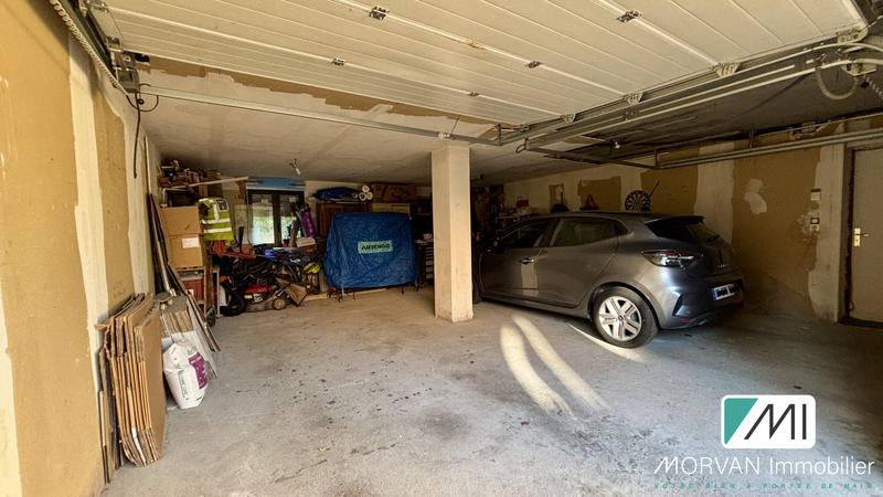 Maison - 223 m² - 7 pièces