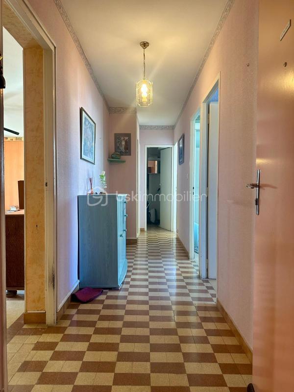 Appartement - 80 m² - 4 pièces