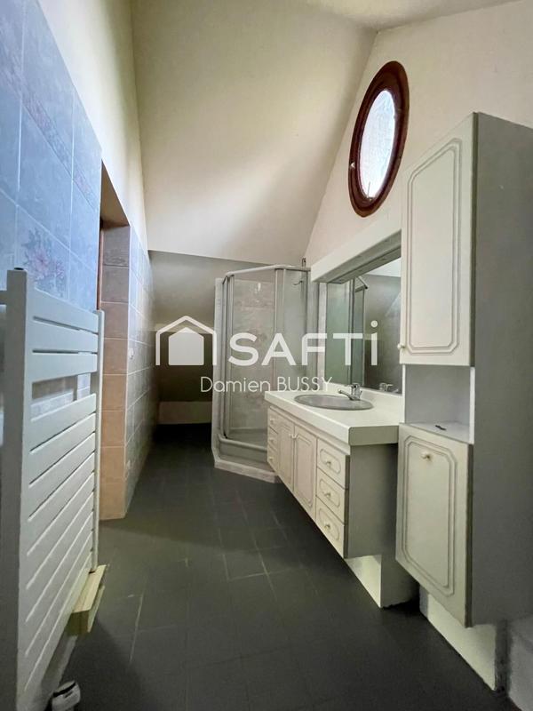 Maison - 160 m² - 8 pièces