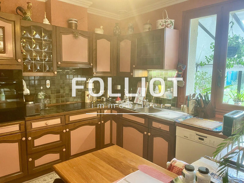 Maison - 121 m² - 6 pièces