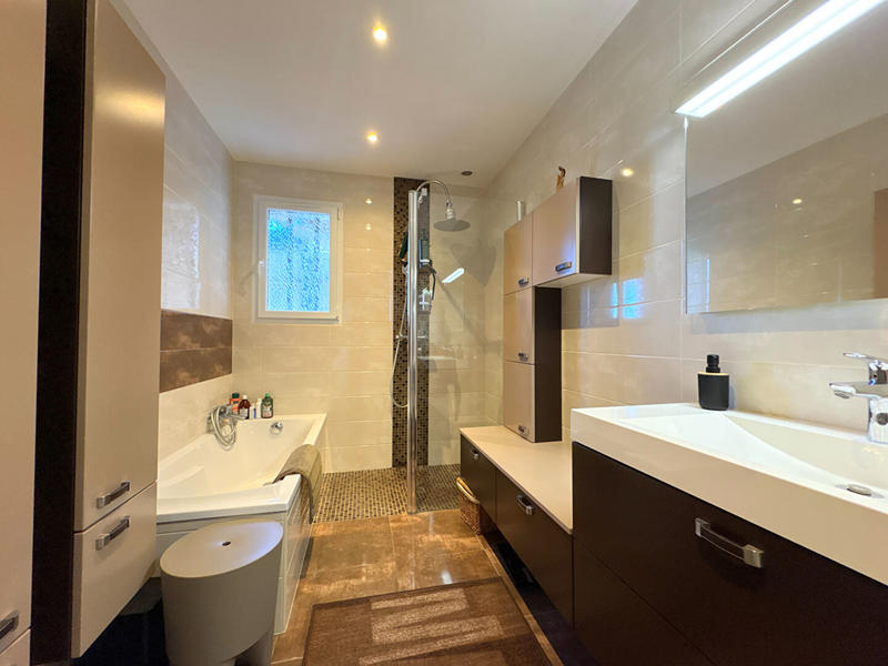 Maison - 82 m² - 3 pièces