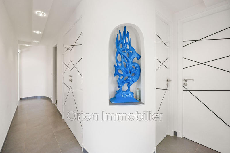 Maison - 215 m² - 6 pièces