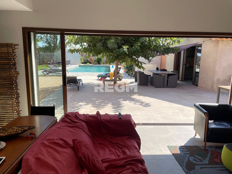 Mas - 260 m² - 6 pièces