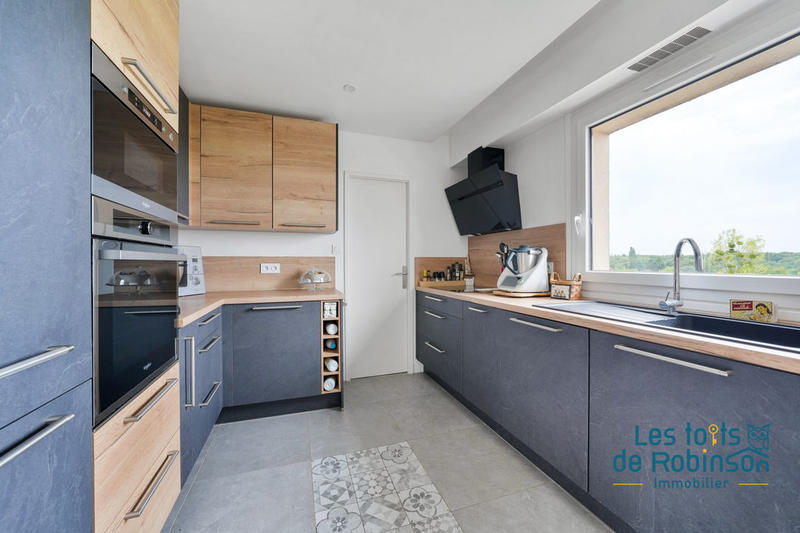 Duplex - 141 m² - 7 pièces